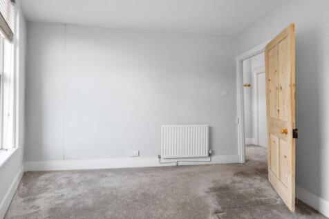 Double Bedroom (view b)