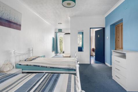 Bedroom One (view b)