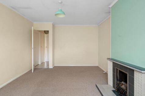 Living Room (view b)