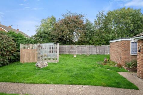 Front Garden (view b)