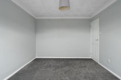 Living Room (view b)