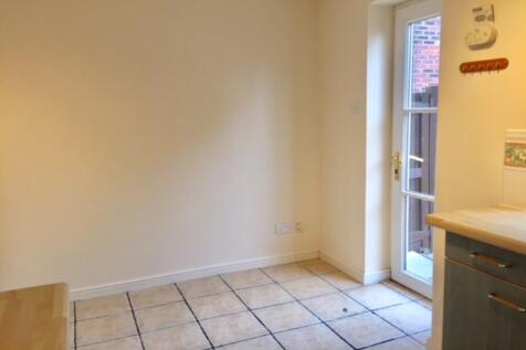Kitchen / Dining Roo