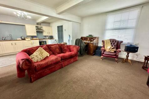 Living Room/Kitchen