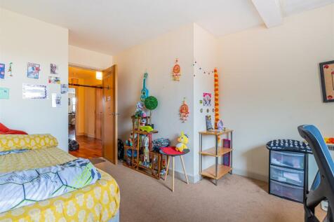 Henke Court 71-10.jpg