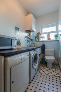 Llwyn Y Grant Place 11-5.jpg