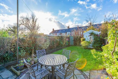 Llwyn Y Grant Place 11-28.jpg
