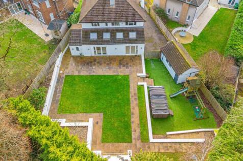 Bronwydd Close Drone-4.jpg