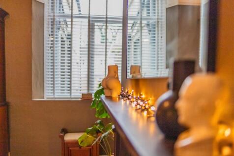 Pen Y Wain Road 77 Lifestyle-4.jpg