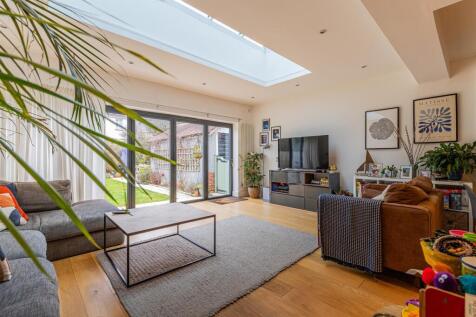 Earls Court Road 51-24.jpg