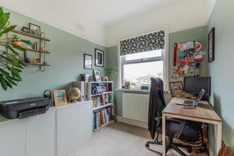 Earls Court Road 51-15.jpg