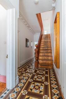 Mackintosh Place 214-1.jpg