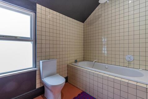 Mackintosh Place 214-10.jpg