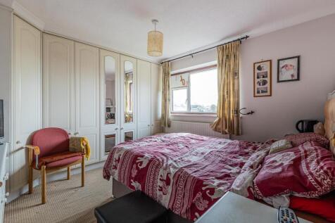 Celyn Avenue 86-31.jpg