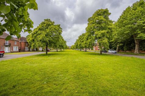 Queen Anne Square (1 of 4).jpg