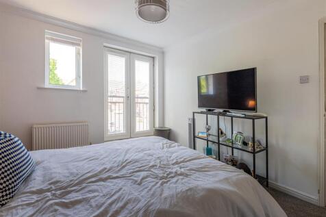 Halliard Court 49-15.jpg