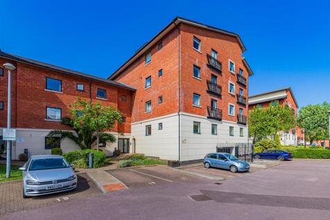 Henke Court 130-16.jpg