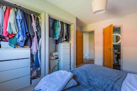 Henke Court 130-3.jpg