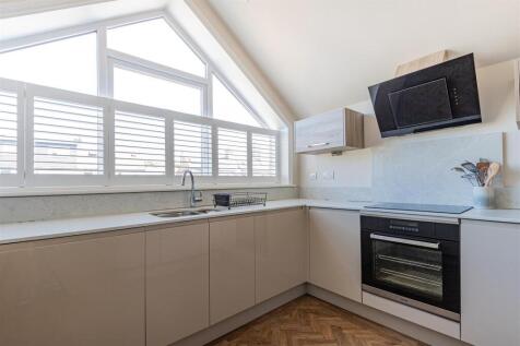 Albany Road 245, 3-13.jpg