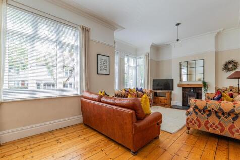 Winchester Avenue 21-25.jpg