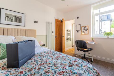 Theodora Street 50-9.jpg