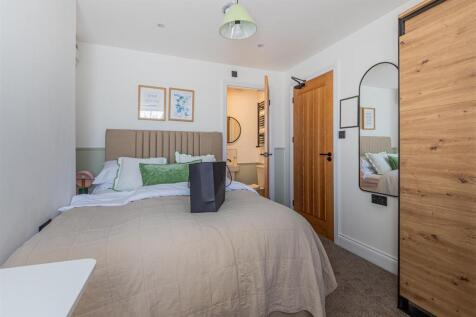 Theodora Street 50-20.jpg