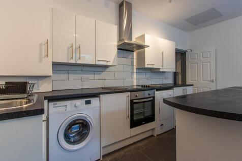 Richmond Road 21, 4 kitchen 2.jpg