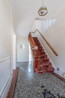 Stallcourt Avenue 28-6.jpg
