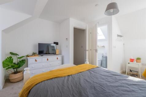 Clos Gwrgi 34-28.jpg