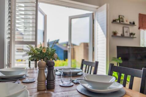 Clos Gwrgi 34-35.jpg