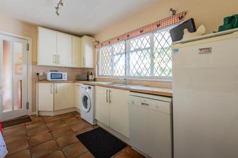 Hollybush Road 38-41.jpg