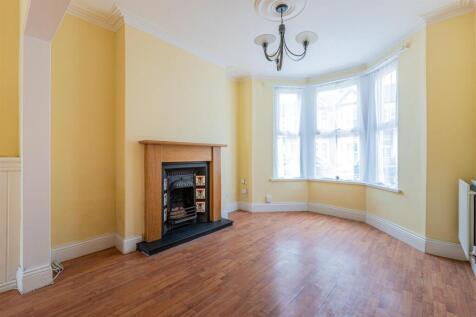 Moorland Road 205-9.jpg