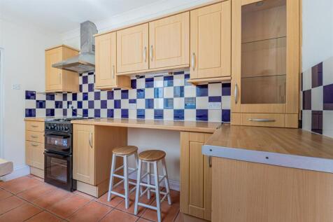Moorland Road 205-12.jpg