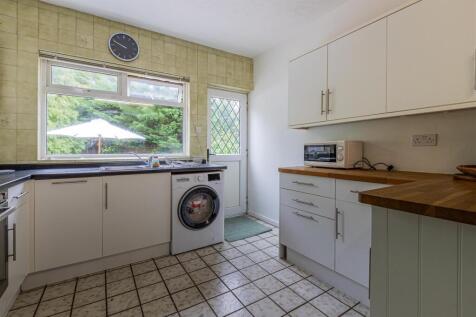 Deepdale Close 8-17.jpg