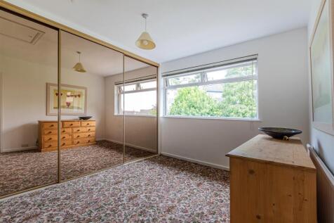 Deepdale Close 8-20.jpg