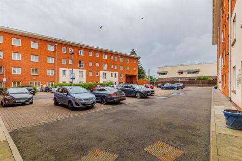 Carlotta Way 26-8.jpg