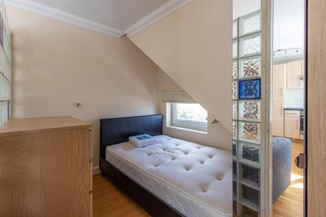 Connaught Road 86, 5-4.jpg