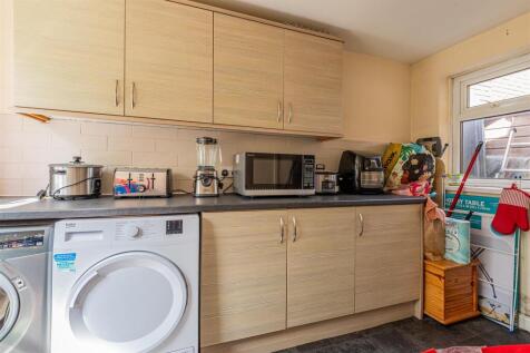 Mountbatten Close 6-9.jpg