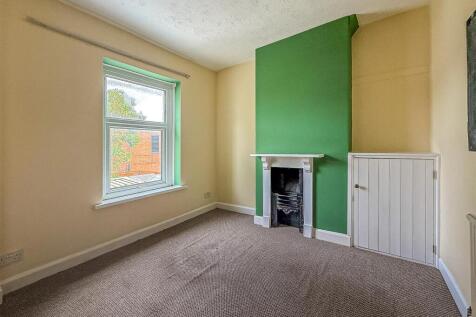 Inverness Place 6-3.jpg