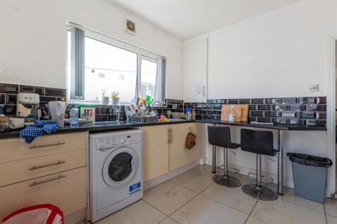 Whitchurch Road 340-13.jpg