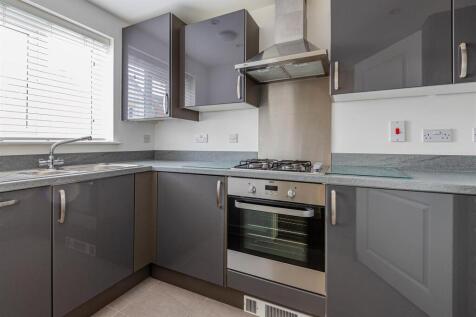 George Crescent 34-13.jpg