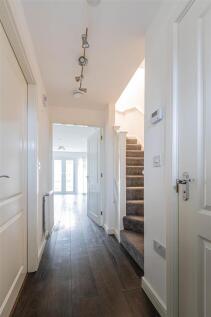 George Crescent 34-15.jpg