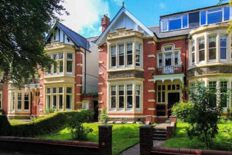 6, 73 Ninian Road.jpg