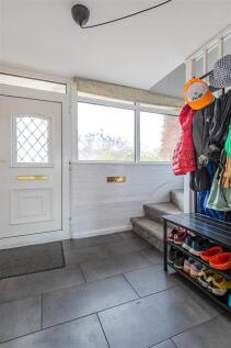 Carisbrooke Road 84-13.jpg