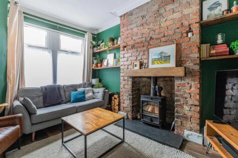 Strathnairn Street 119-2.jpg