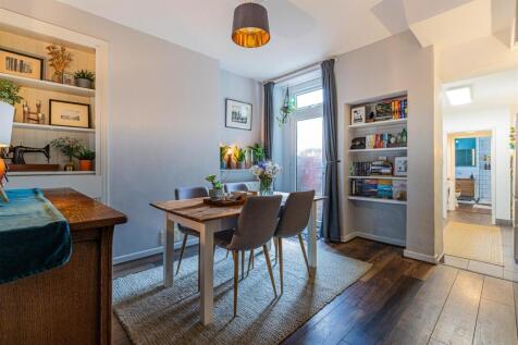 Strathnairn Street 119-3.jpg