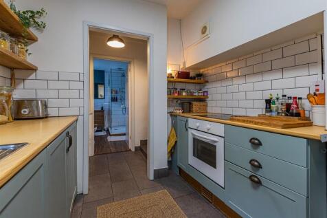 Strathnairn Street 119-6.jpg