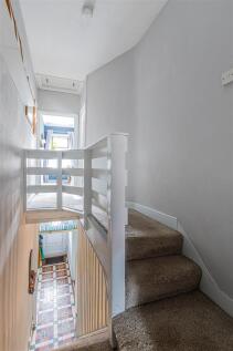 Strathnairn Street 119-13.jpg