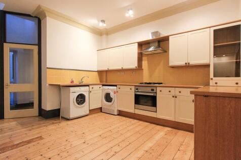 1, 36 Ninian Road LR (6 of 17).jpg