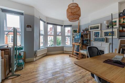 Edington Avenue 15-7.jpg