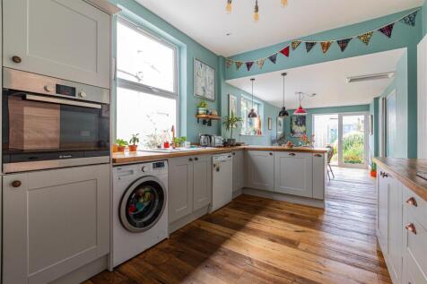 Edington Avenue 15-11.jpg